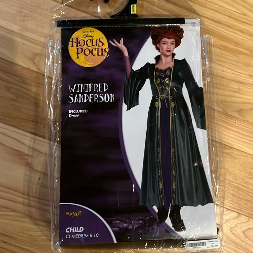 Spirit Hocus Pocus Winifred Sanderson Costume - Green and Gold